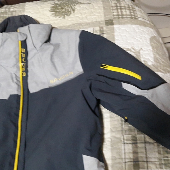 COPY - Spyder ski coat - Picture 3 of 7